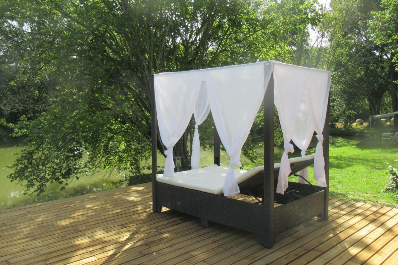 Le Moulin Calme Bed & Breakfast Luceau Eksteriør bilde